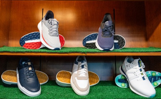 golf shoe display